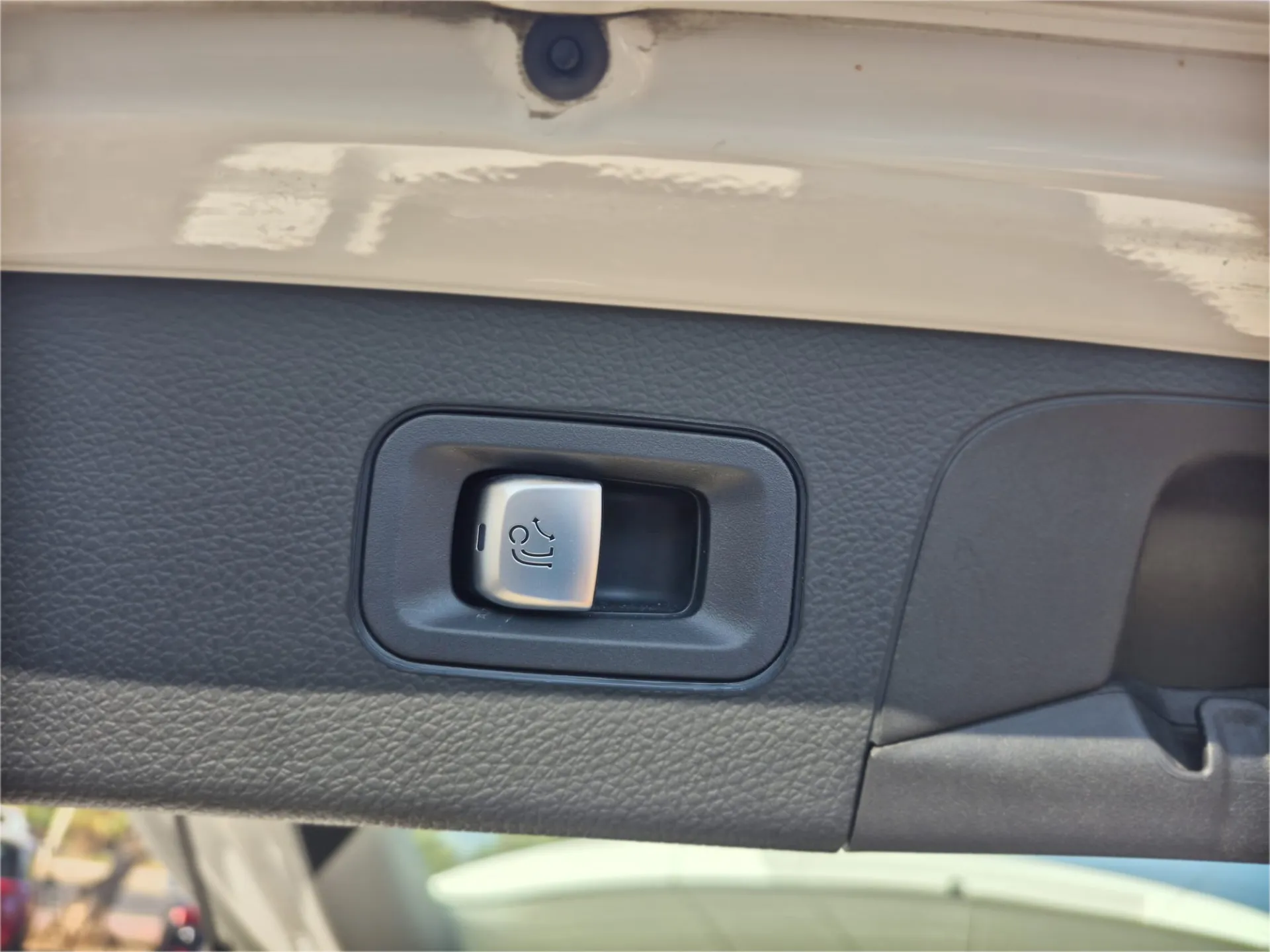 Mercedes-Benz GLC 220 d 4MATIC - Miniatura 7