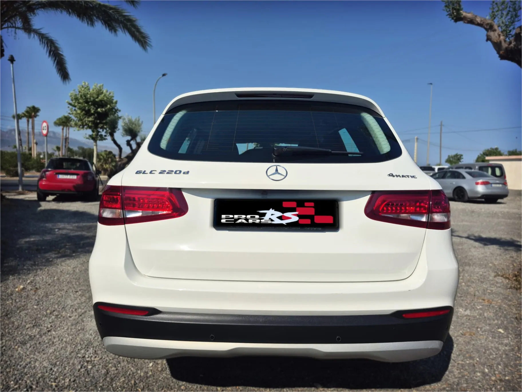 Mercedes-Benz GLC 220 d 4MATIC - Miniatura 6