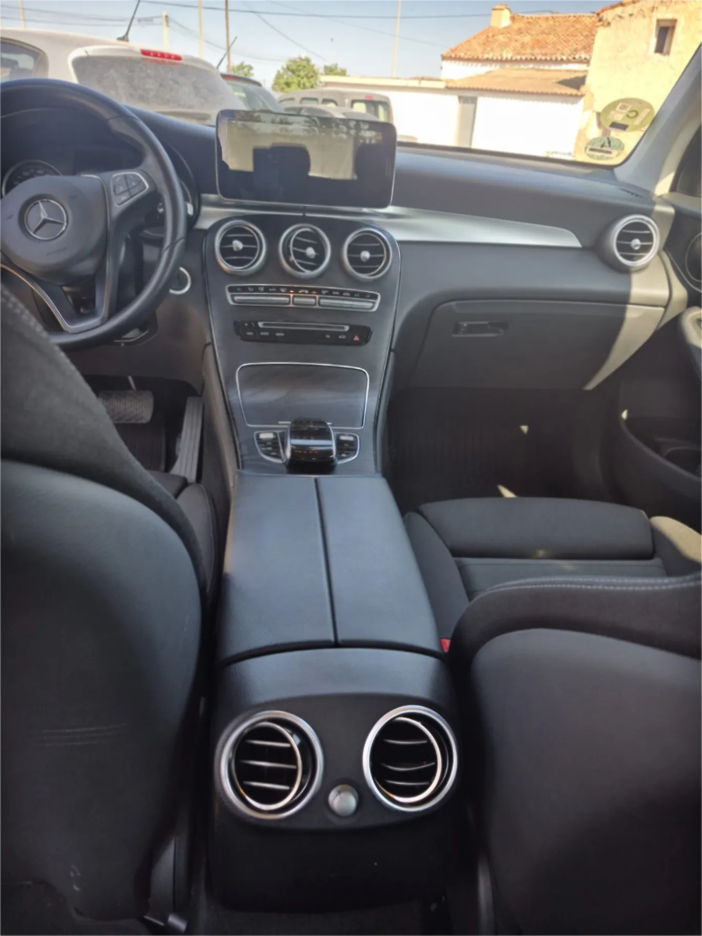 Mercedes-Benz GLC 220 d 4MATIC - Miniatura 18