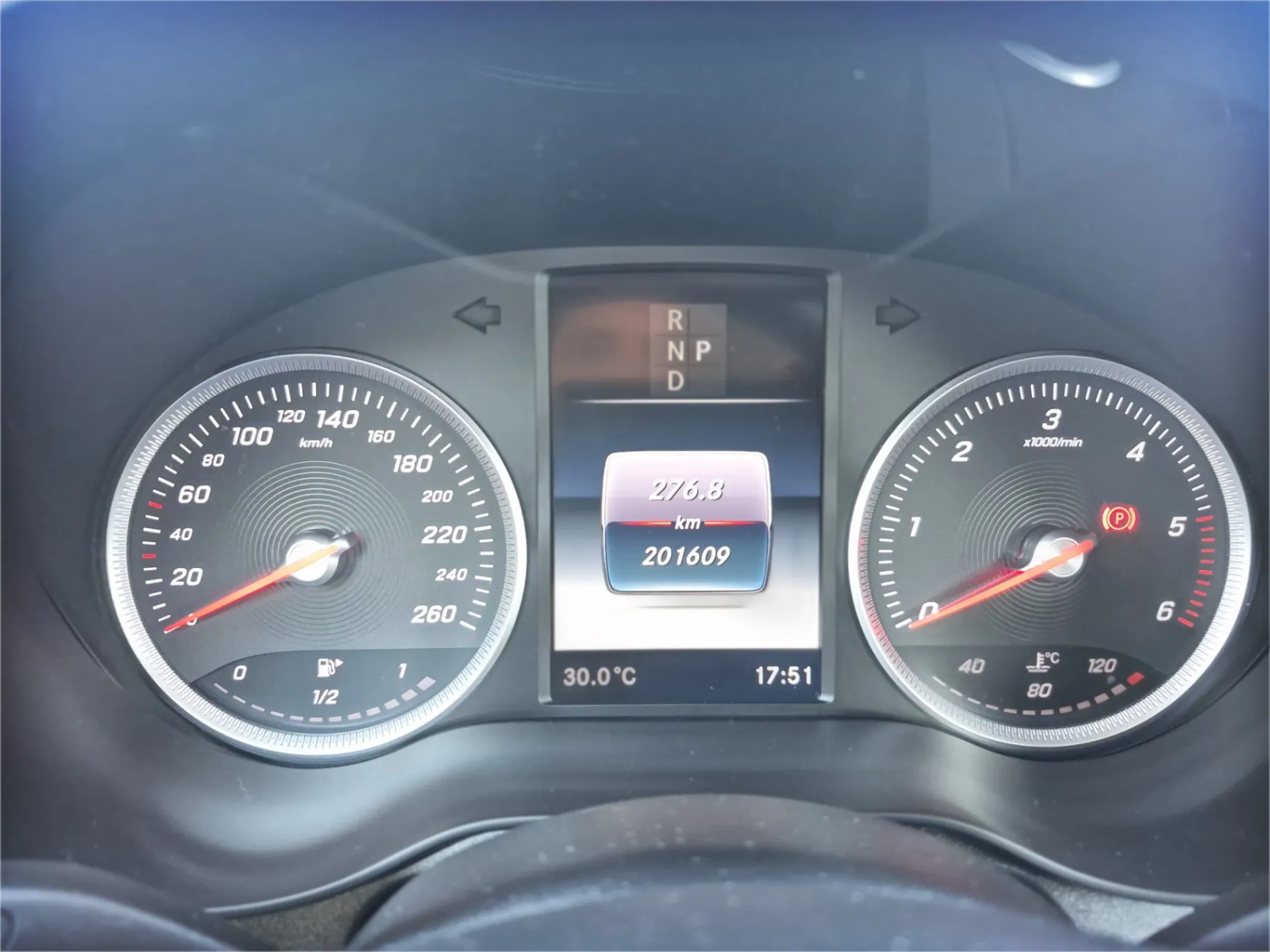 Mercedes-Benz GLC 220 d 4MATIC - Miniatura 19