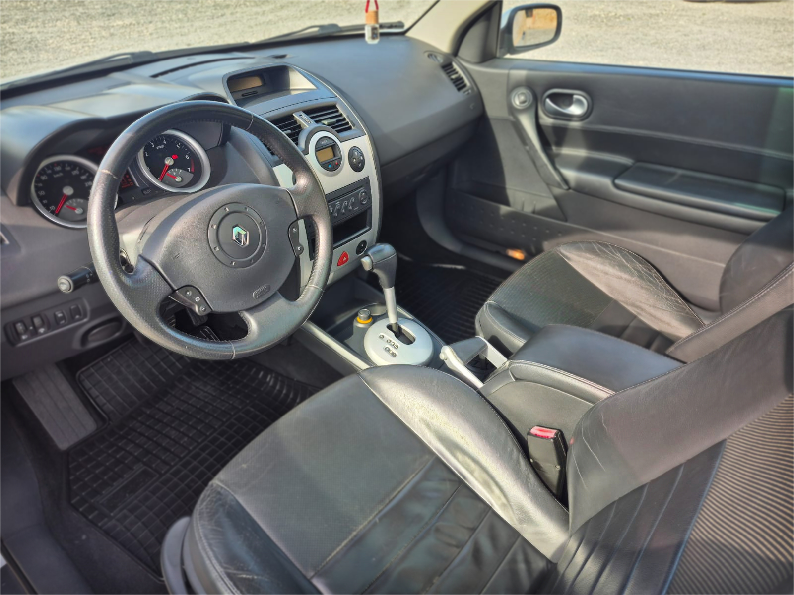 RENAULT MÉGANE II COUPÉ-CABRIOLET - Miniatura 11