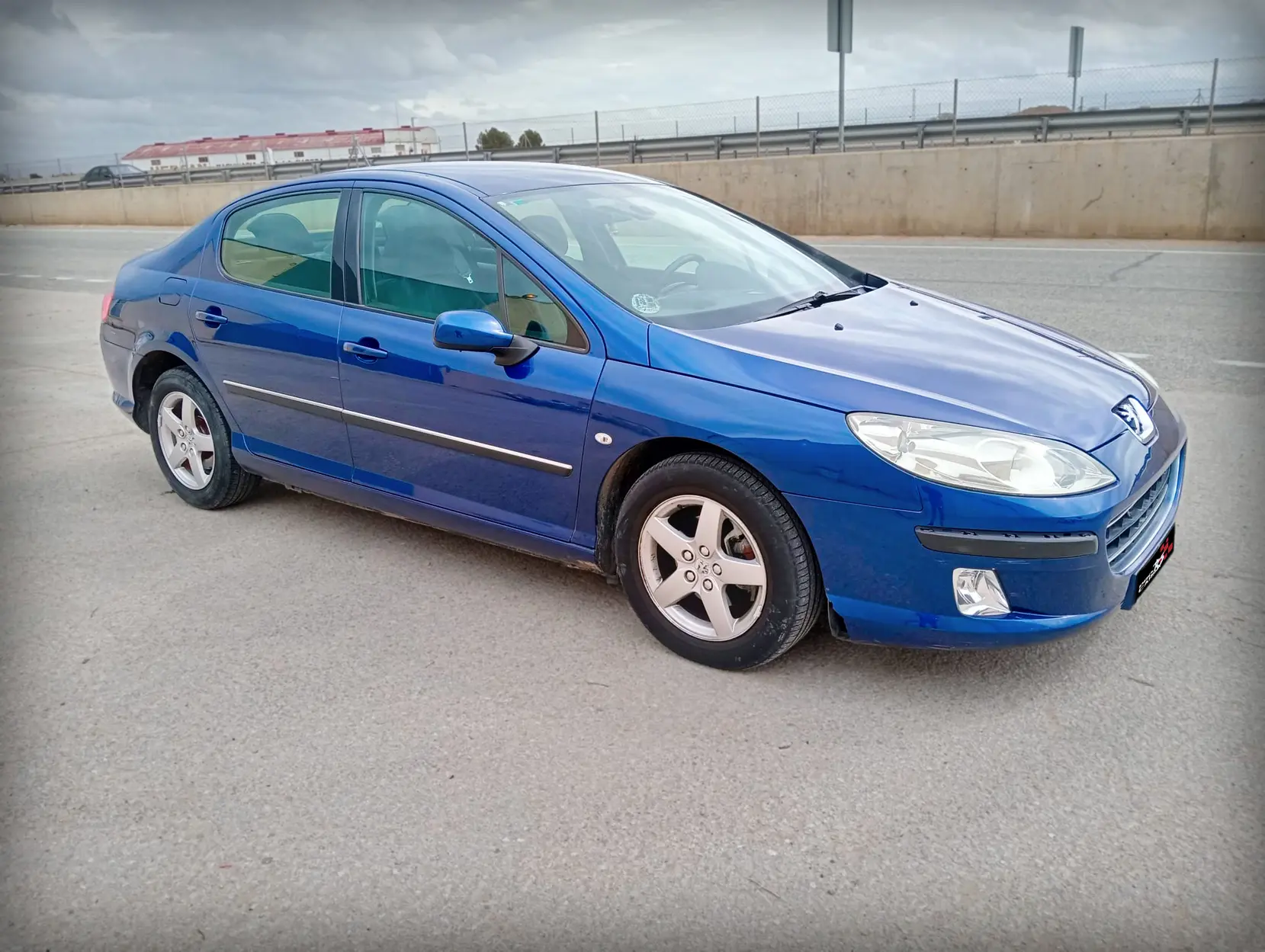 PEUGEOT 407 2.0 HDI - Miniatura 2
