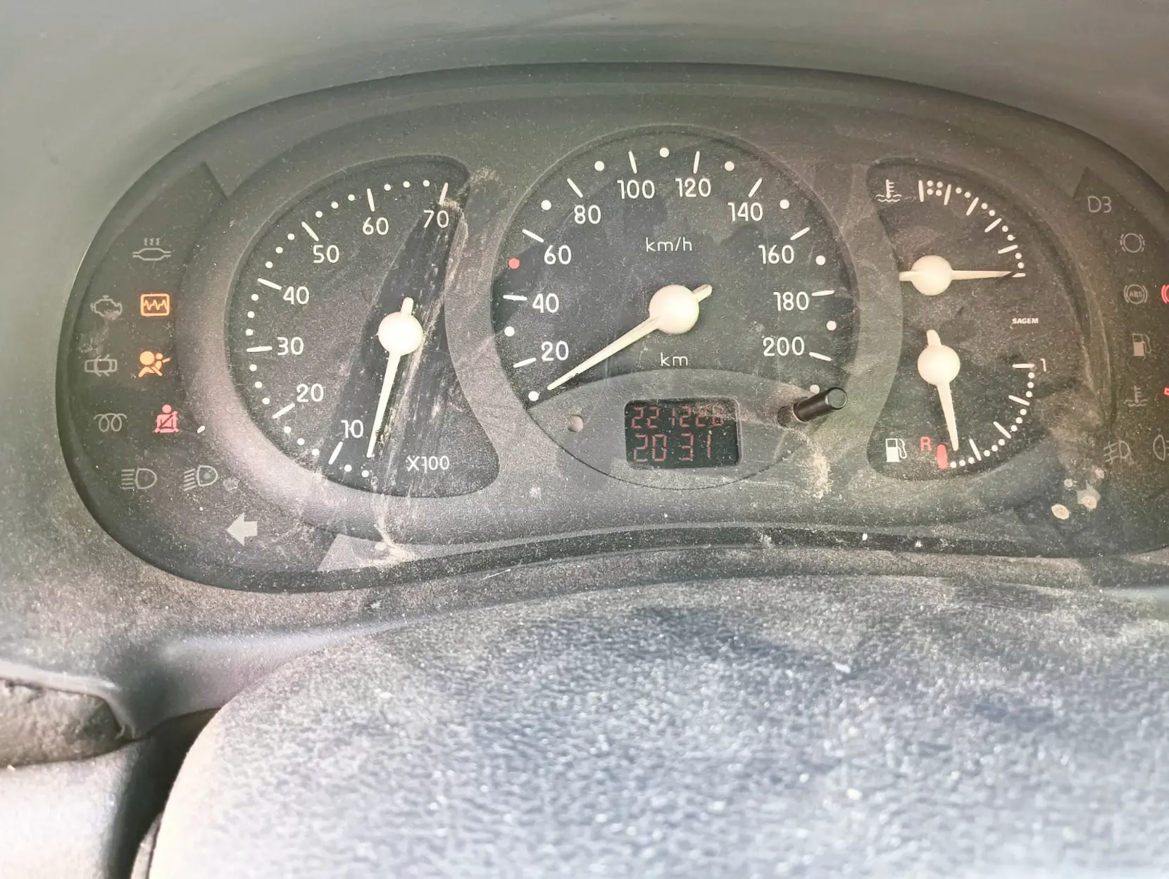 RENAULT CLIO 1.9 D - Miniatura 5